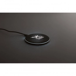 BURNELL. Superfast 10W wireless charger in ABS