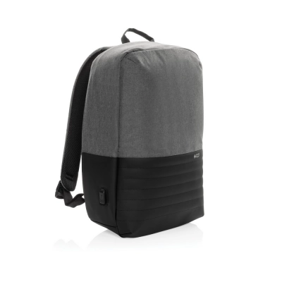 
                                                Рюкзак с защитой от карманников Swiss Peak AWARE™ из переработанного PET
                                                