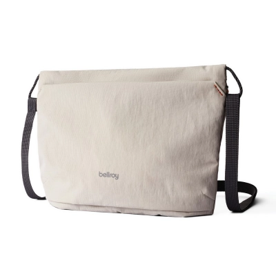 
                                                Сумка на пояс, бананка Bellroy
                                                