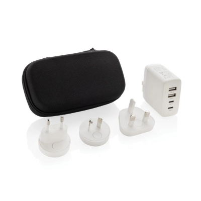 
                                                Зарядное устройство TravelCharge Pro RCS из переработанного пластика с USB-C для путешествий
                                                