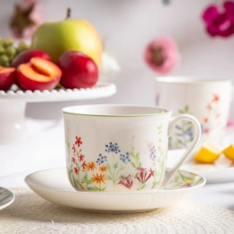 Фарфоровая чашка с блюдцем 450 мл