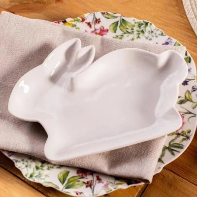 
                                                Easter Bowl porcelain plate New Bone China 17.5 cm
                                                
