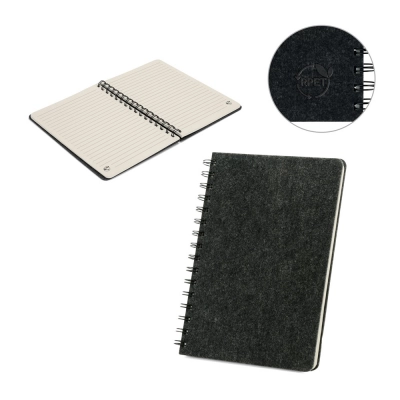 
                                                MISHIMA. A5 notebook with semi-hard cover in recycled felt (100% rPET) with rings and lined pages
                                                