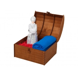 Подарочный набор: кукла фарфоровая, плед флисовый