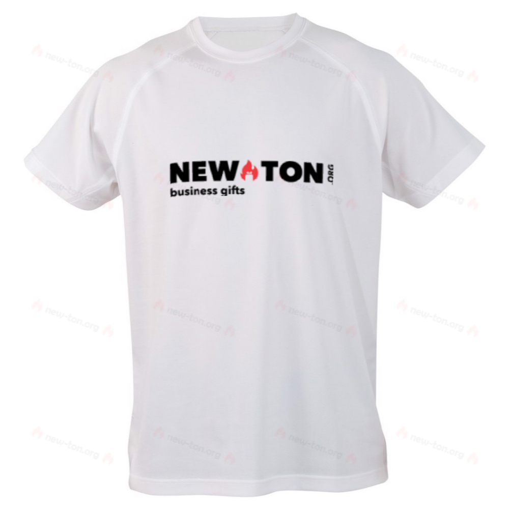 Спортивная футболка