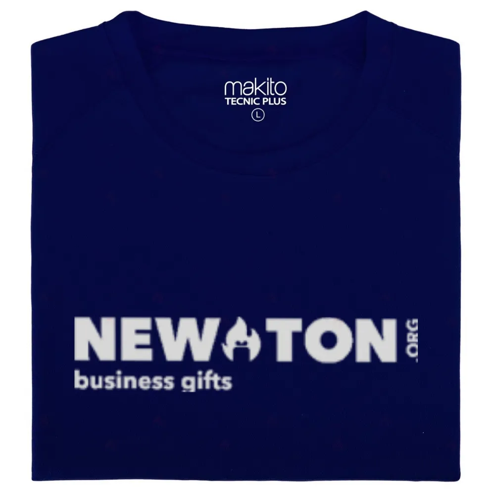 Спортивная футболка