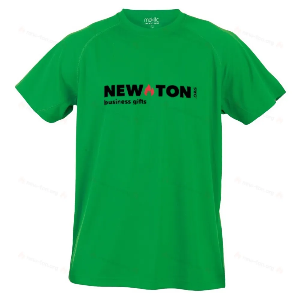 Спортивная футболка