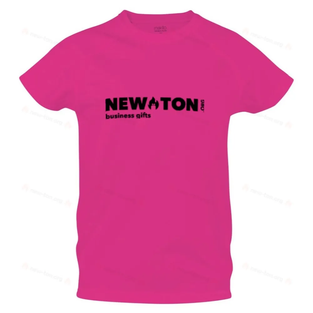 Спортивная футболка