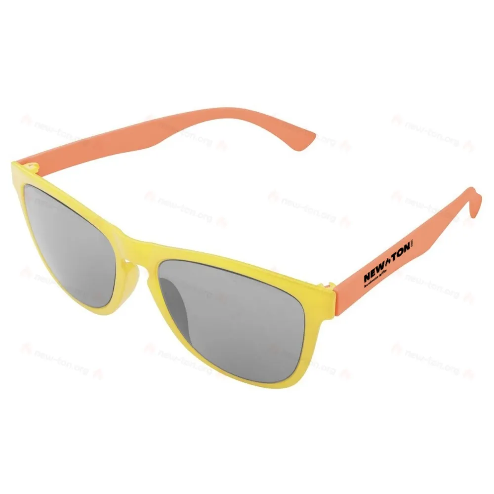 
                                                customisable sunglasses
                                                