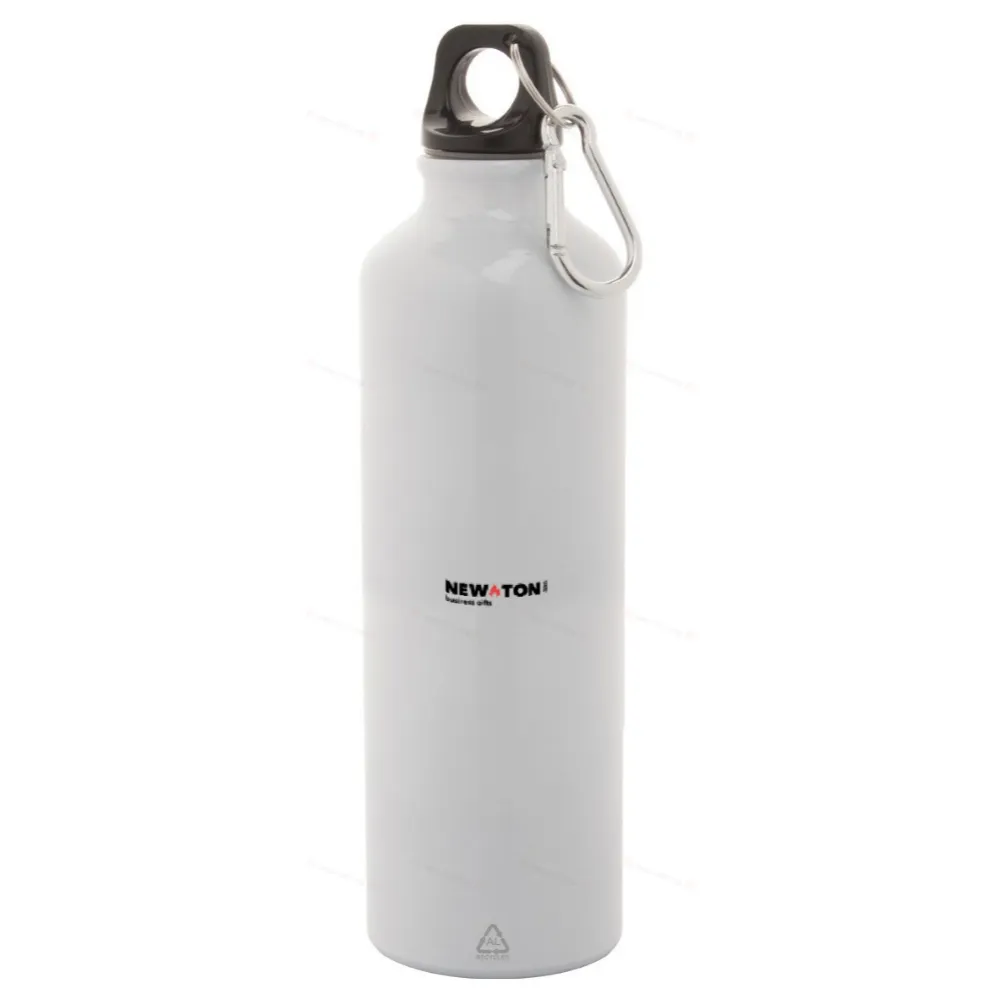 Переработанная алюминиевая бутылка