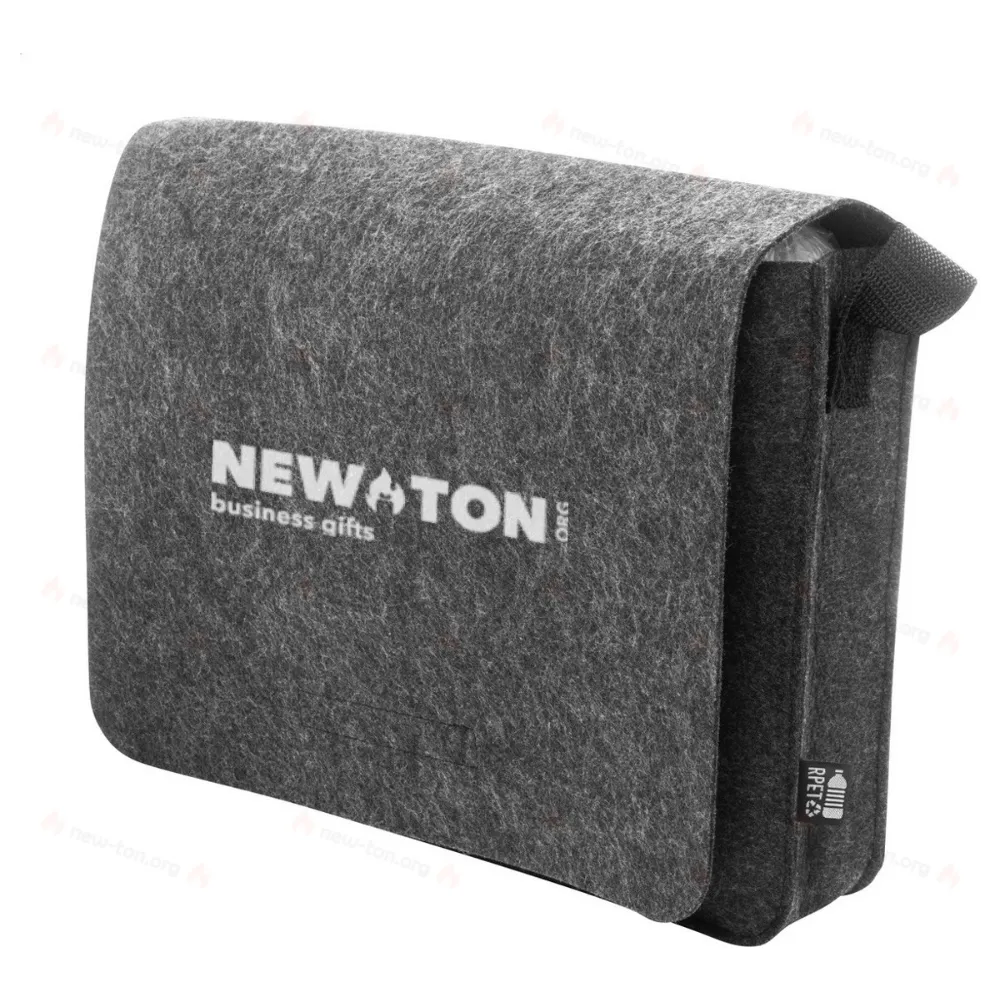 
                                            RPET felt messenger bag
                                            