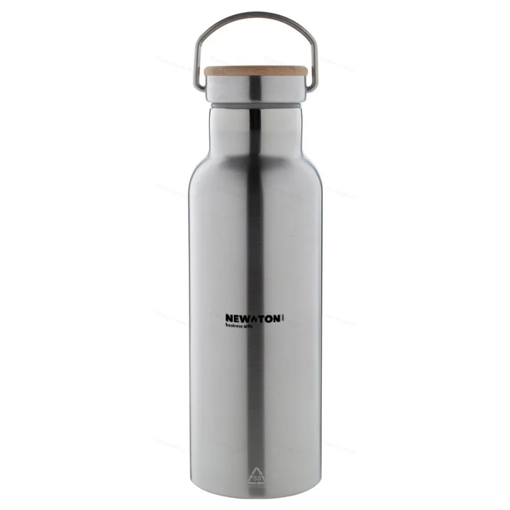 
                                            Изолированная бутылка
                                            