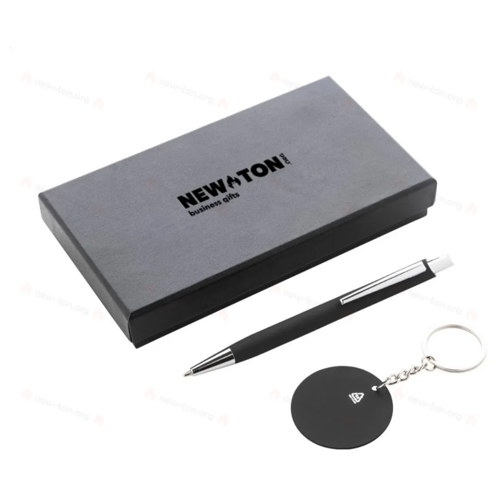 Набор из ручки и брелока