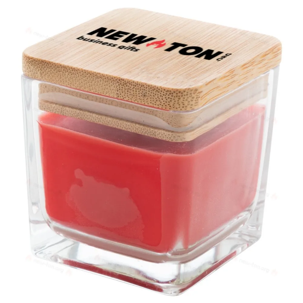 Свеча с ароматом клубники