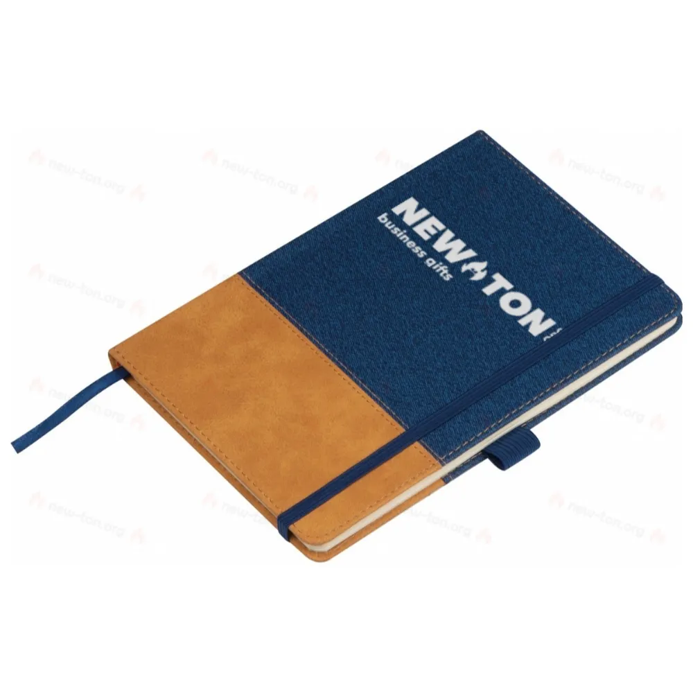 
                                                PU notebook A5
                                                