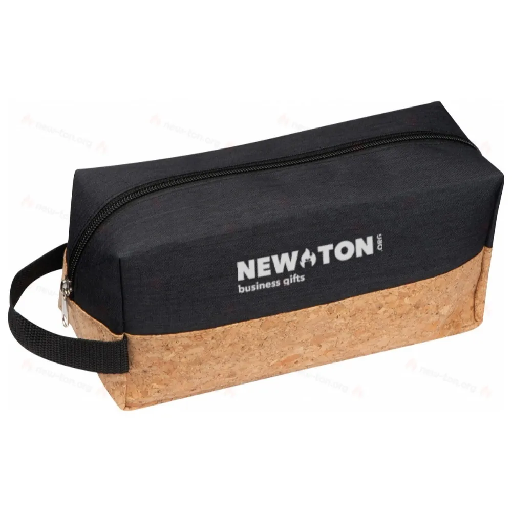 
                                            Cosmetic bag with cork bottom
                                            