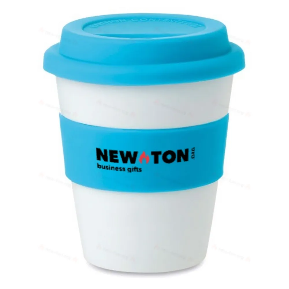 Стакан с крышкой из силикона