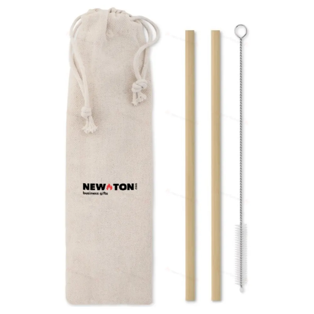 Бамбуковые палочки и щеточка в