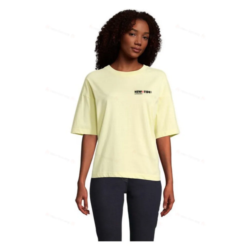 ЖЕНСКАЯ ФУТБОЛКА СВОБОДНОГО КРОЯ BOXY