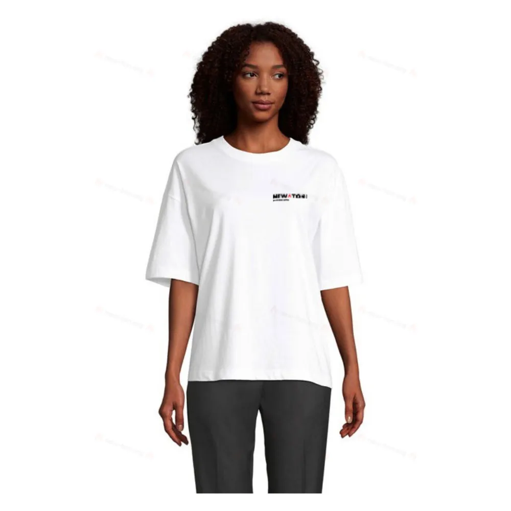 ЖЕНСКАЯ ФУТБОЛКА СВОБОДНОГО КРОЯ BOXY