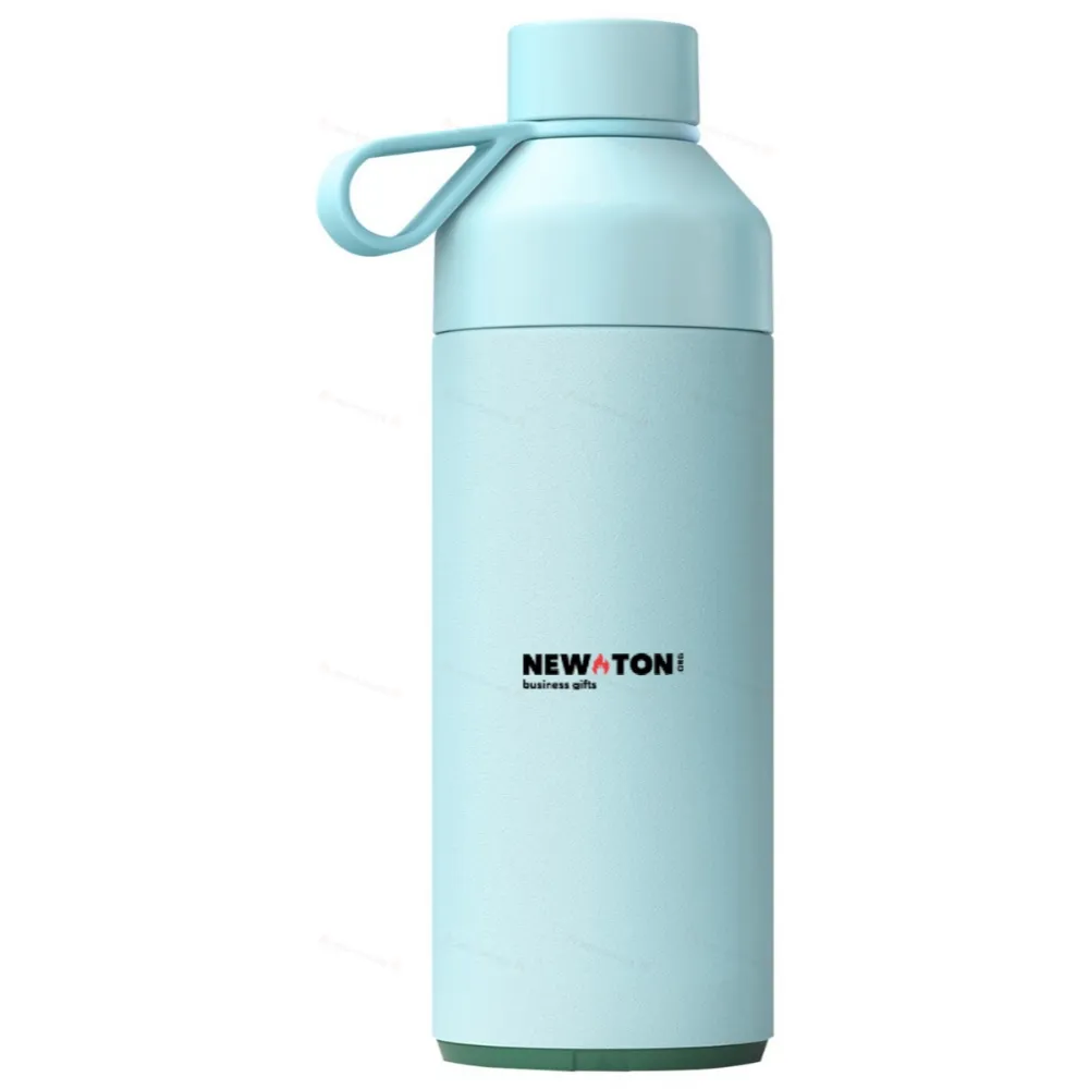 
                                                Большая бутылка Big Ocean Bottle, изолированная вакуумом, вмещает 1000 мл воды.
                                                