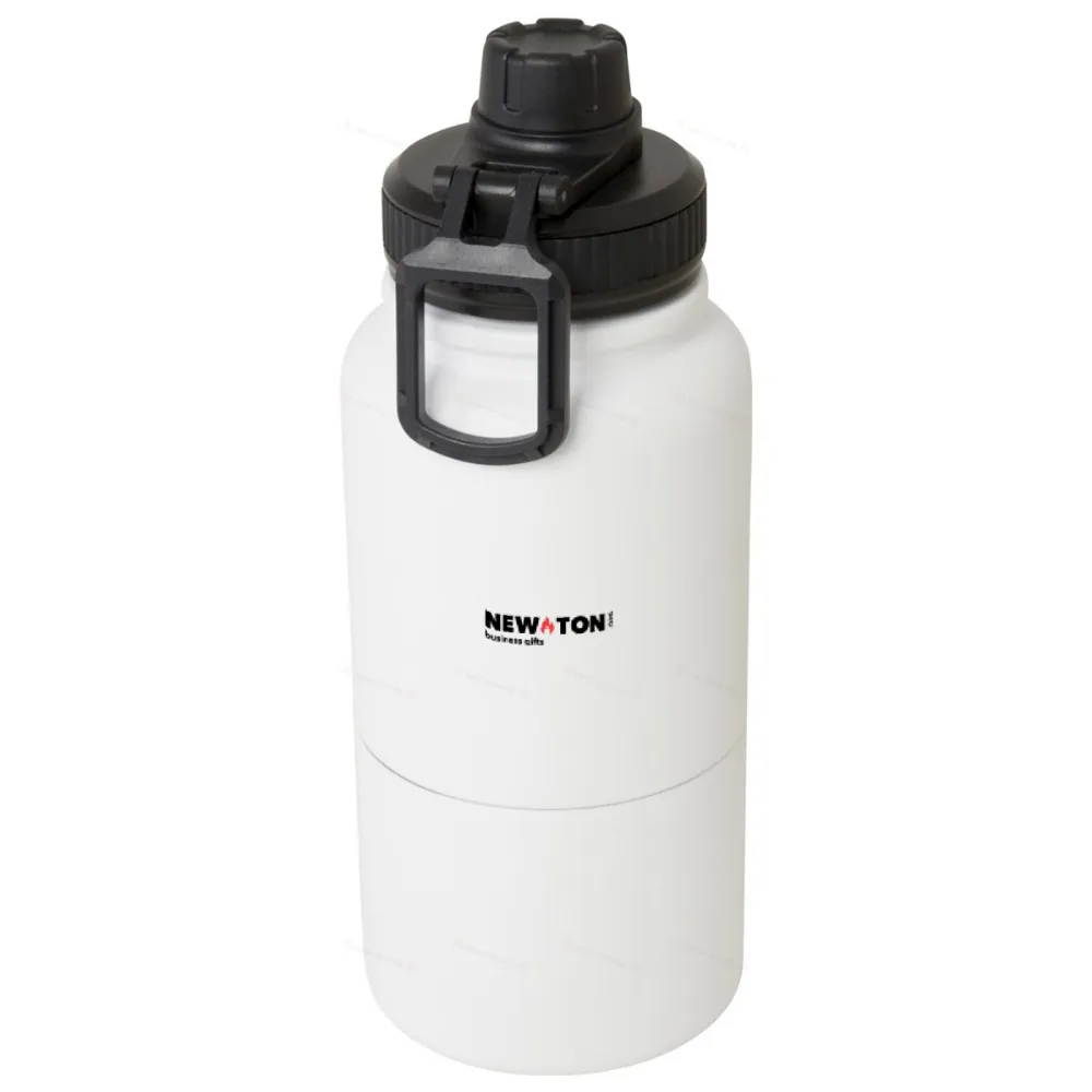 
                                                Dupeca is an insulated water bottle with a capacity of 840 ml made of stainless steel with an RCS certificate.
                                                