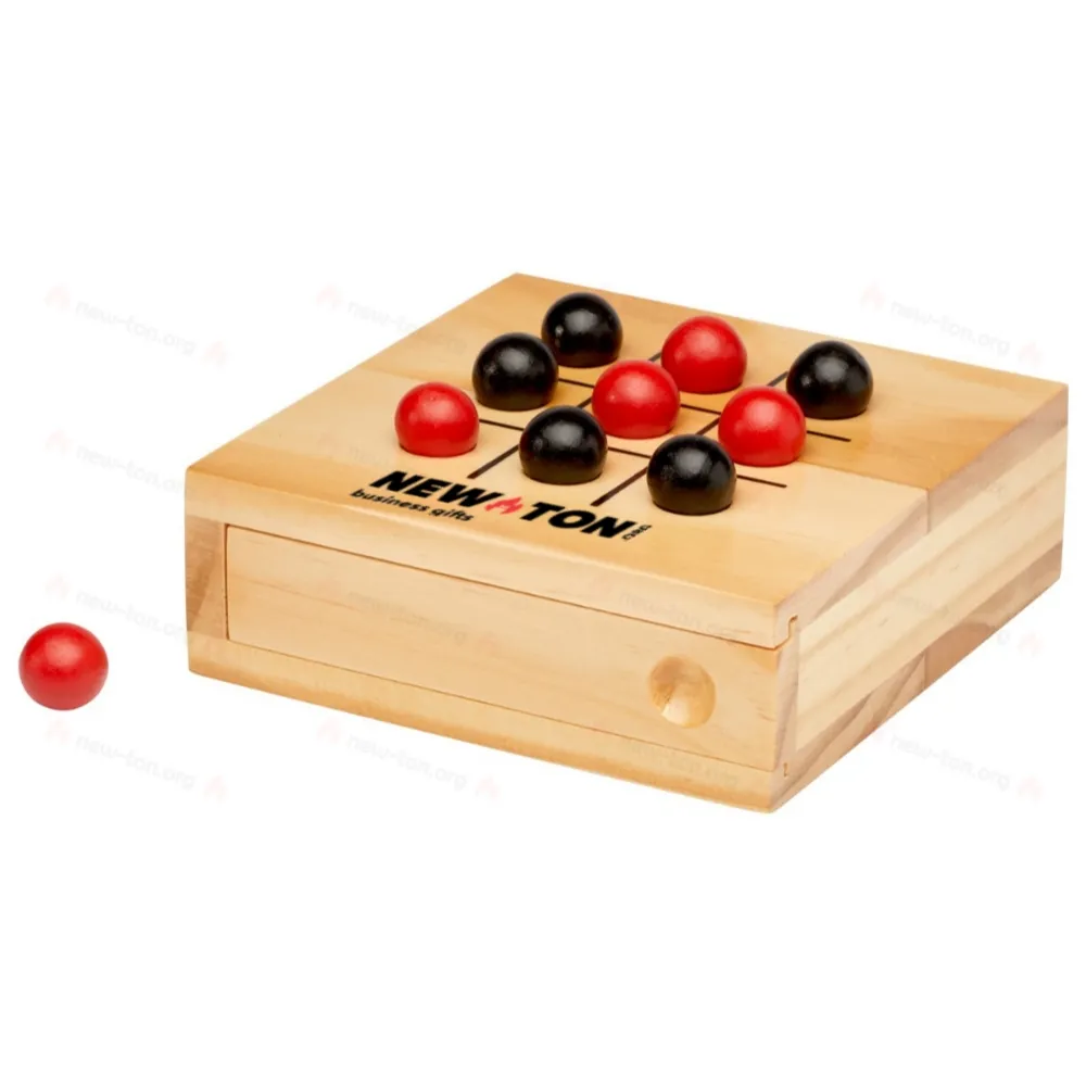 
                                            Wooden Strobus tic-tac-toe game
                                            
