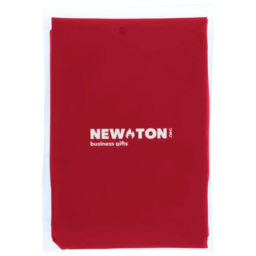 
                                                Mayan disposable rain poncho made from recycled materials with GRS certification, with a storage cover.
                                                