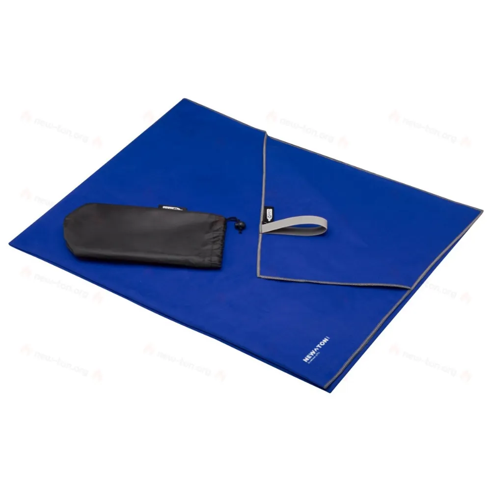 
                                                Pieter is an extremely lightweight and fast-drying towel with dimensions of 100x180 cm, certified by GRS.
                                                