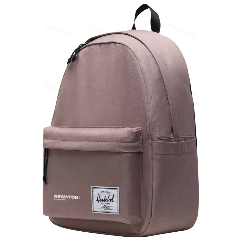 
                                            Рюкзак Herschel Classic™ объемом 26 литров.
                                            