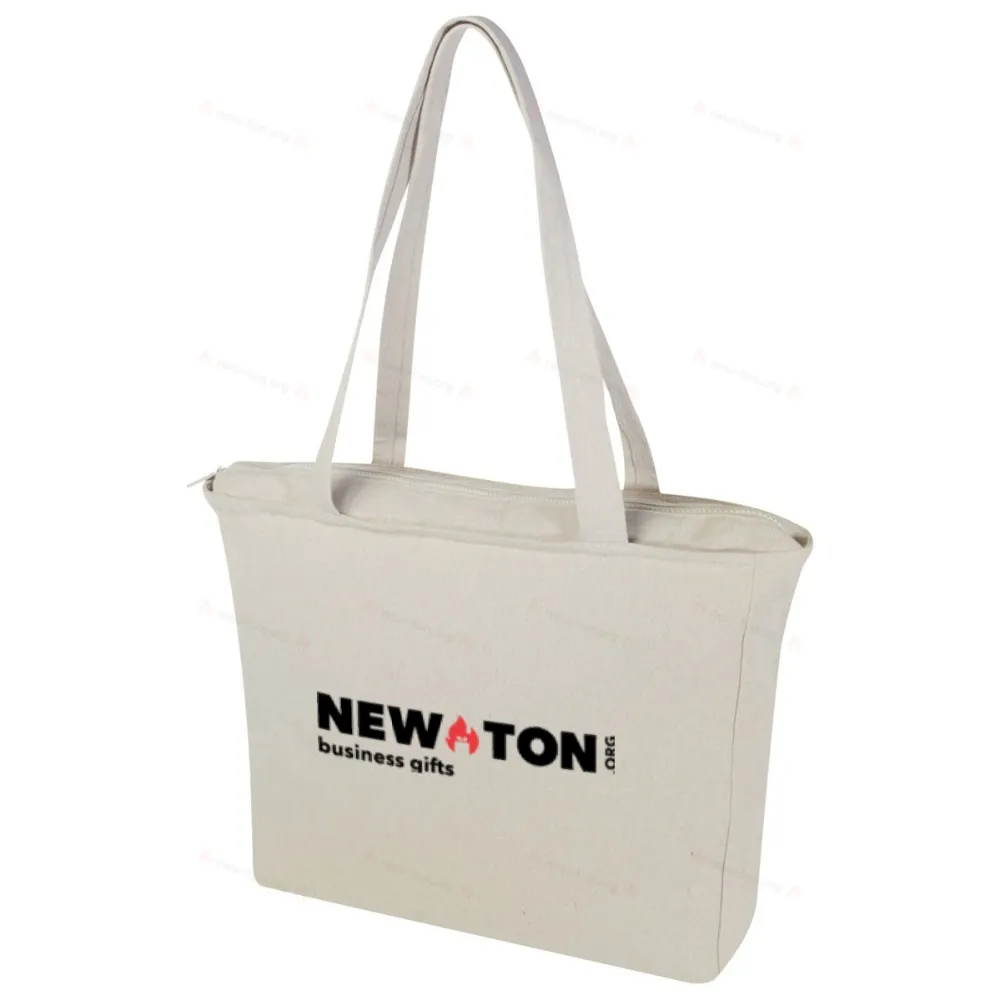 
                                                Weekender shopping bag made from recycled material with a weight of 400 g/mÂ².
                                                