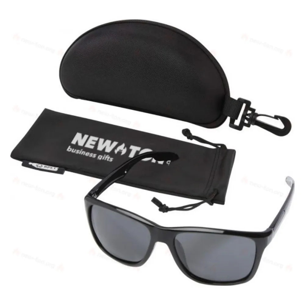 
                                            Eiger polarized sunglasses in recycled PET casing
                                            