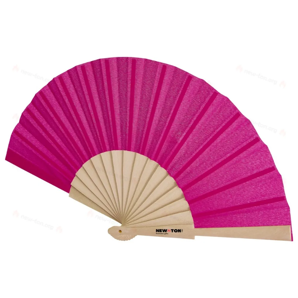 
                                            Manuela has a hand fan.
                                            