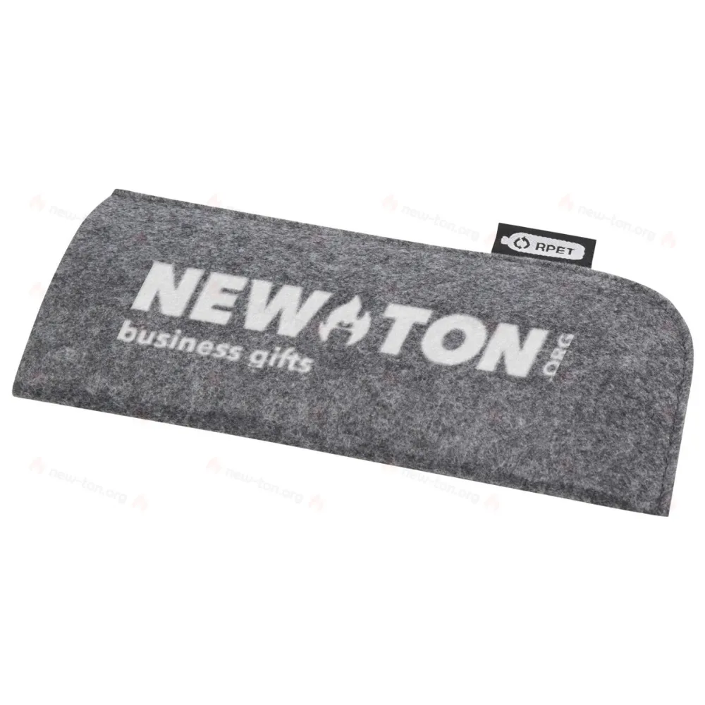 
                                            Felta GRS recycled pouch for glasses
                                            