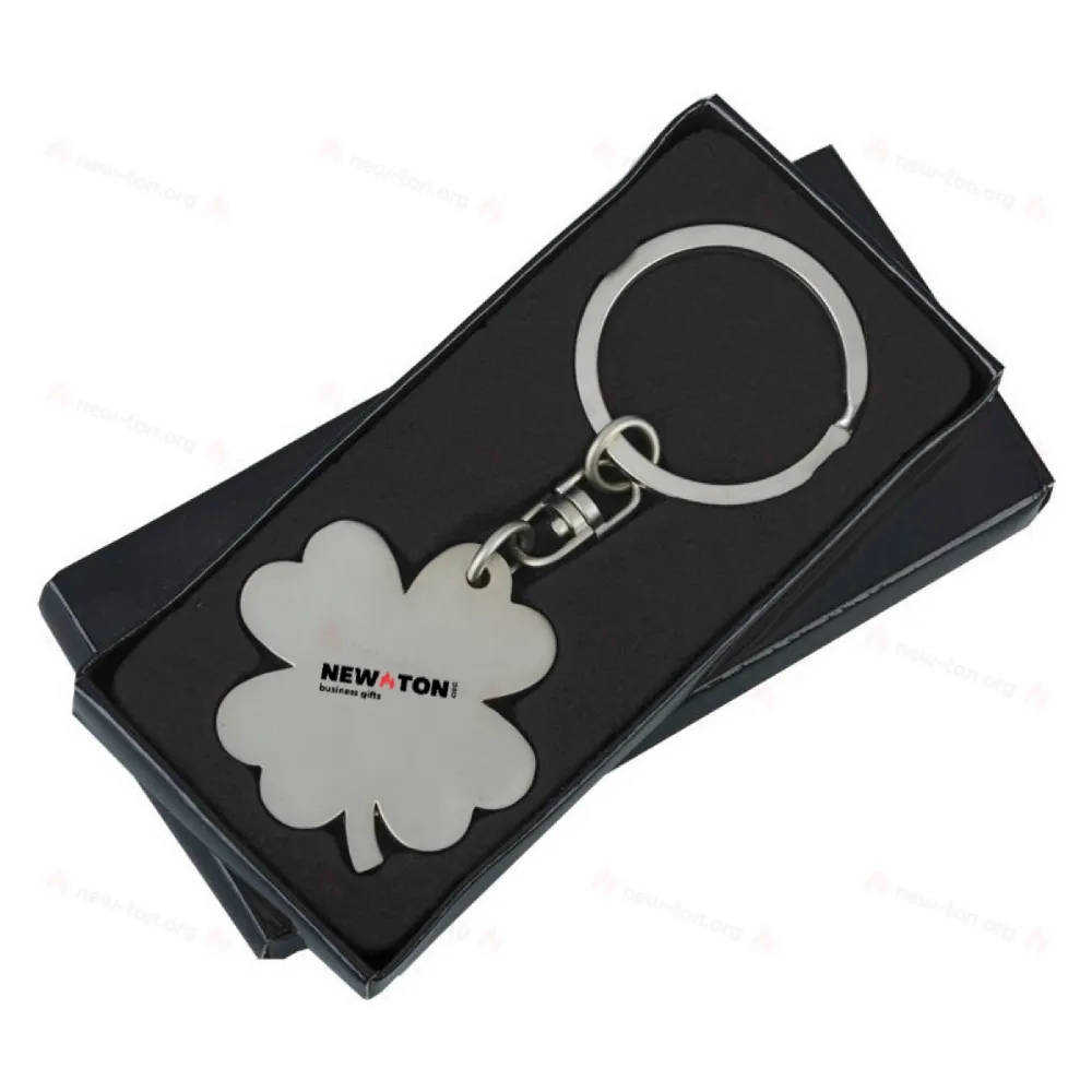 
                                            Clover keyring, silver
                                            
