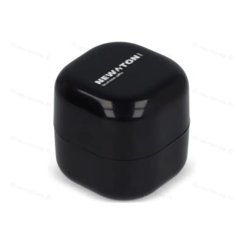 Кубический бальзам для губ из переработанного ABS