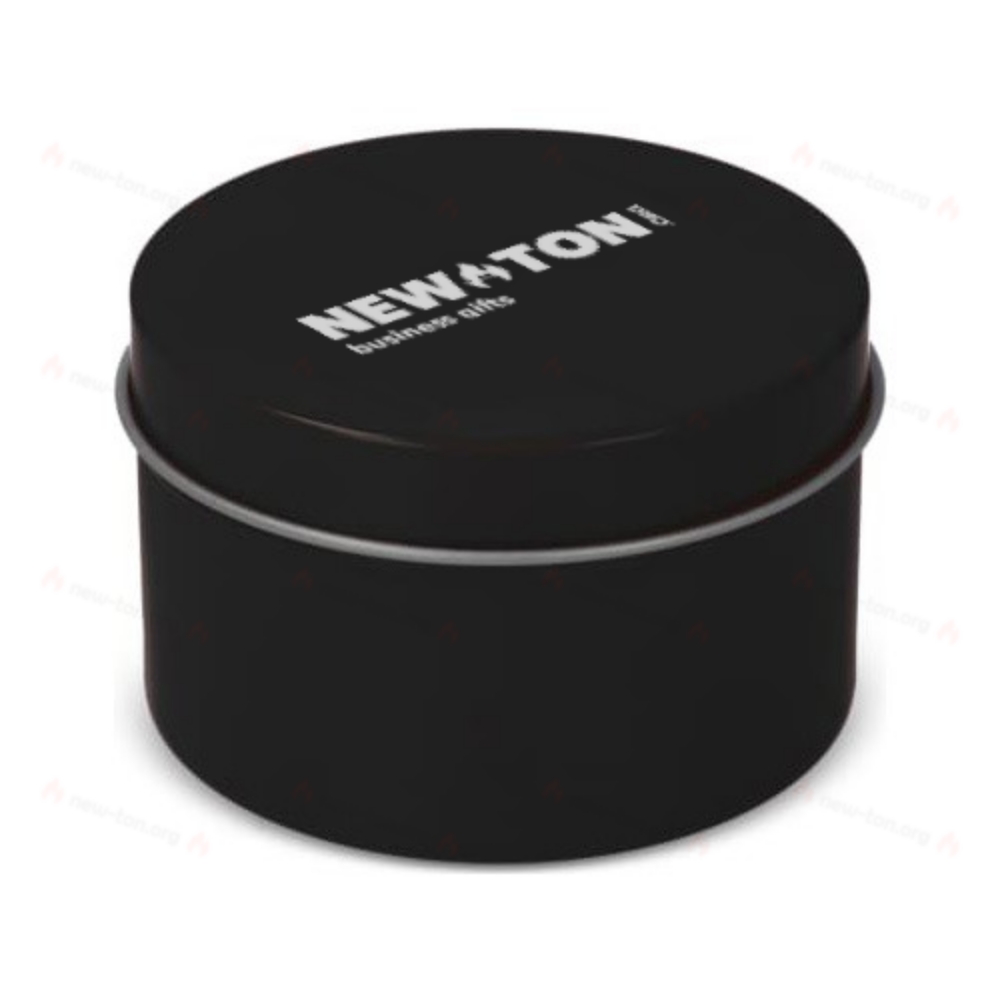 Ароматическая свеча в большой переработанной банке