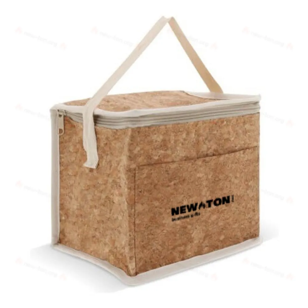 
                                                Cooler bag cork square 22x18x18cm
                                                