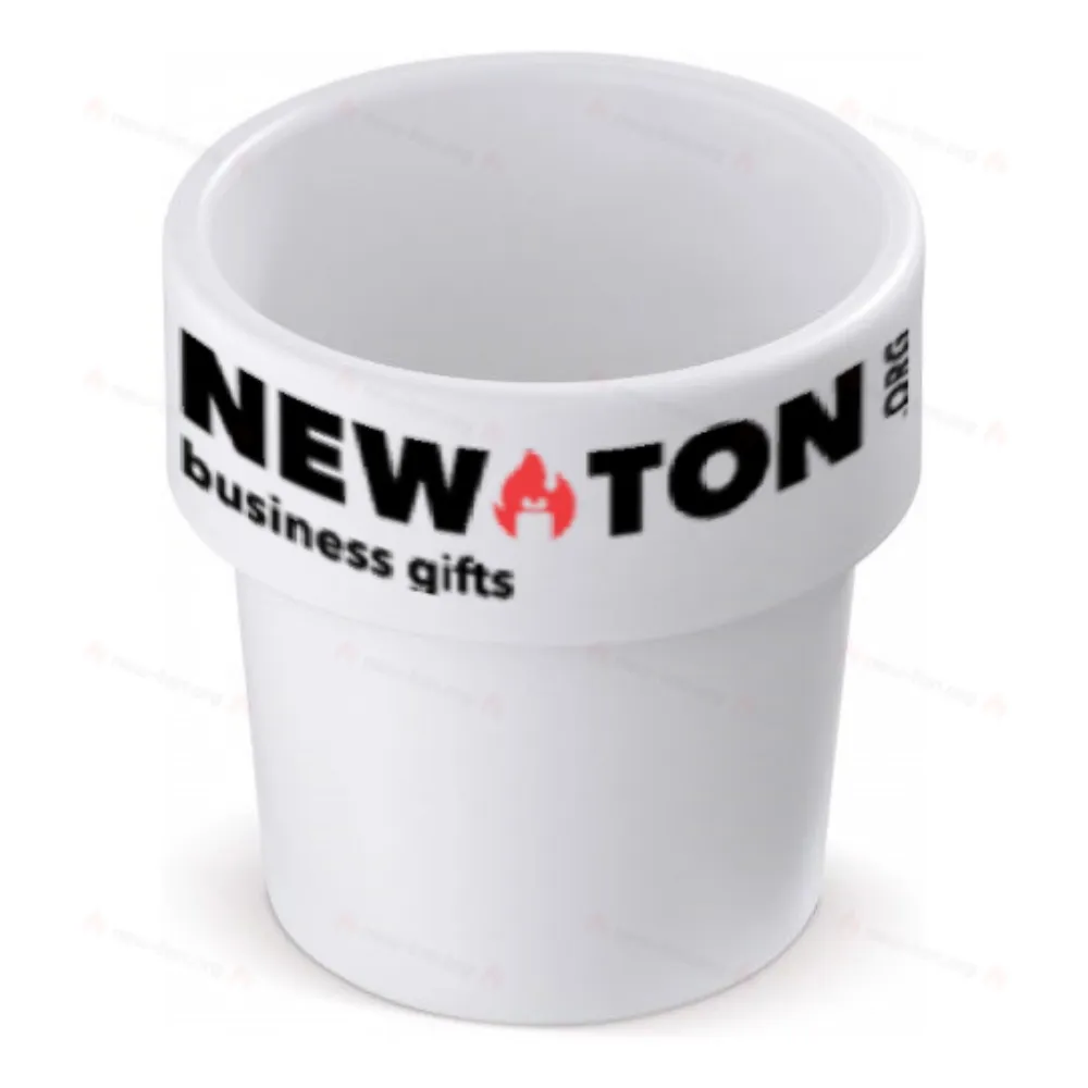 
                                            Чашка горячего, но прохладного кофе 240 мл
                                            